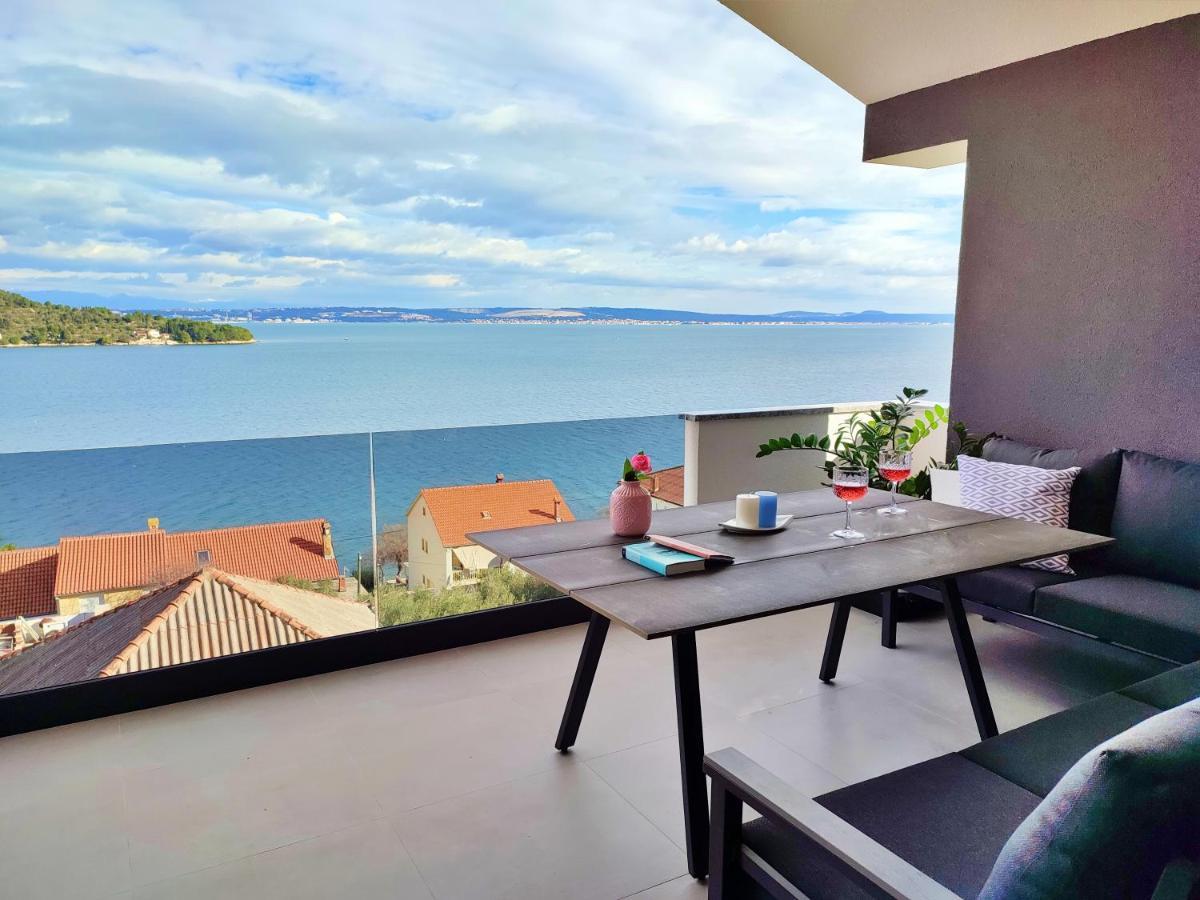 Luxury Sunrise Jacuzzi Apts, 50 M From The Beach กาลี ภายนอก รูปภาพ